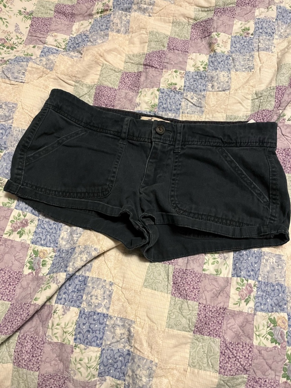 Hollister Black Women's Low-Rise Cargo Shorts